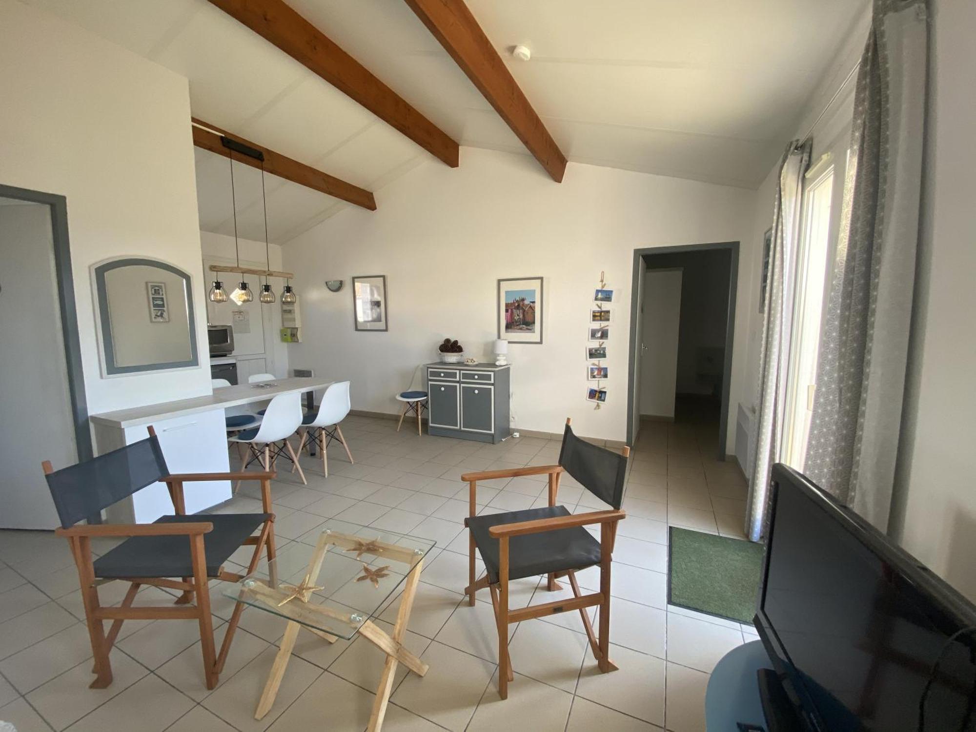 Maison Cosy Avec Piscine Partagee Le Château-dʼOléron Esterno foto