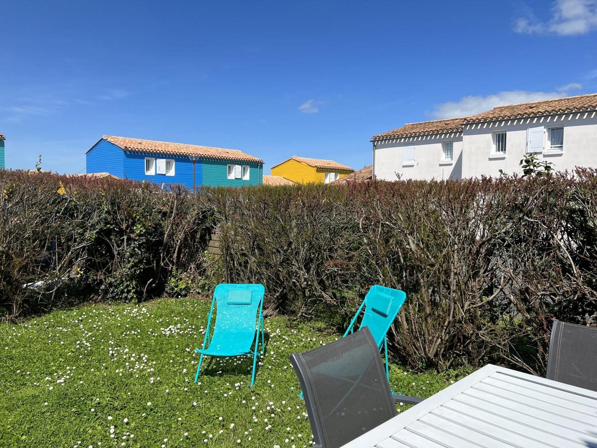 Maison Cosy Avec Piscine Partagee Le Château-dʼOléron Esterno foto